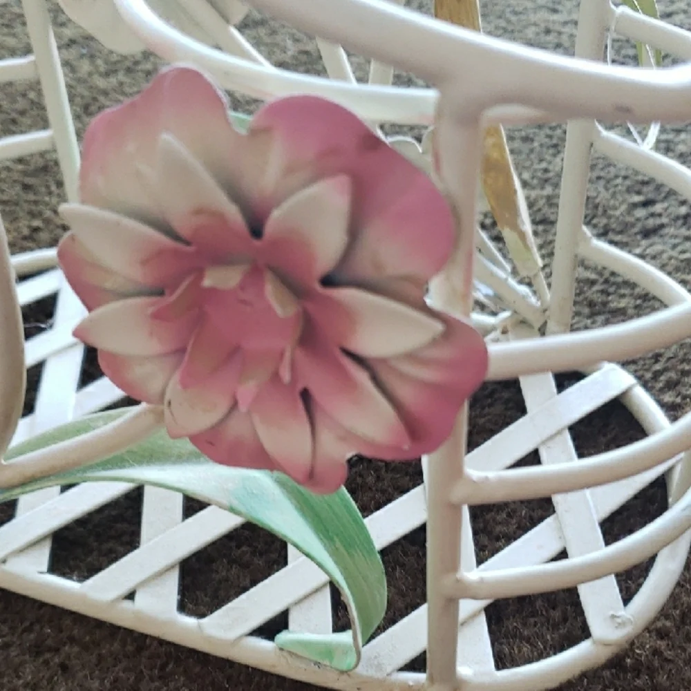 Vintage Metal Wine Basket With Handle Country Style Wine Tote Metal Flowers